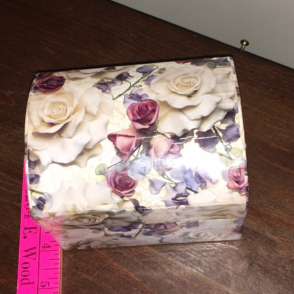 Little Jewelry Box NWOT - Picture 2 of 4